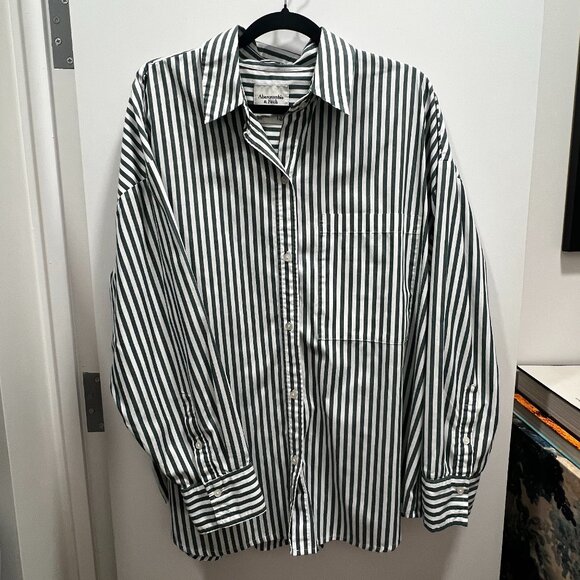 A&F Oversized Poplin Button Down Shirt - Picture 1 of 5